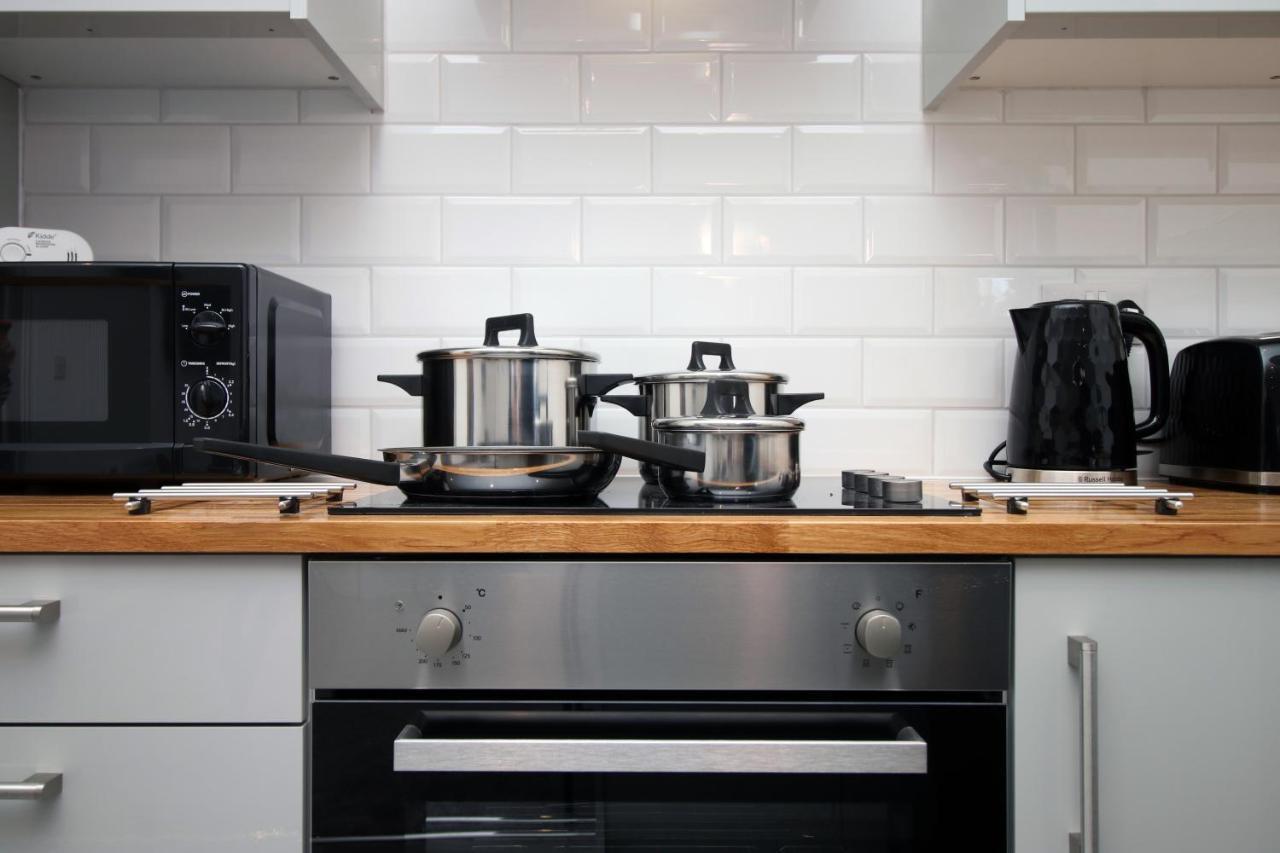 No 49 City Apartments, Perfect For Business And Leisure Stays, 10 Min Drive Into City Centre, Easy Access To Local Transport, 1Br And 2Br Available, Free Parking 卡迪夫 外观 照片