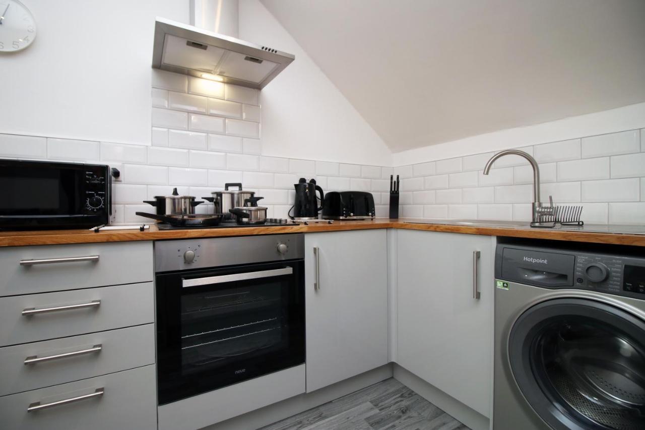 No 49 City Apartments, Perfect For Business And Leisure Stays, 10 Min Drive Into City Centre, Easy Access To Local Transport, 1Br And 2Br Available, Free Parking 卡迪夫 外观 照片
