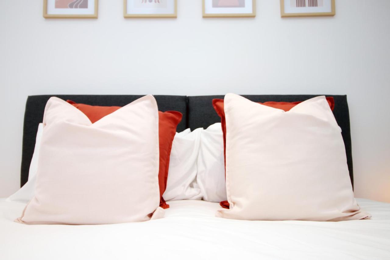No 49 City Apartments, Perfect For Business And Leisure Stays, 10 Min Drive Into City Centre, Easy Access To Local Transport, 1Br And 2Br Available, Free Parking 卡迪夫 外观 照片