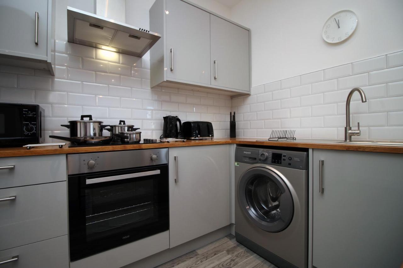 No 49 City Apartments, Perfect For Business And Leisure Stays, 10 Min Drive Into City Centre, Easy Access To Local Transport, 1Br And 2Br Available, Free Parking 卡迪夫 外观 照片